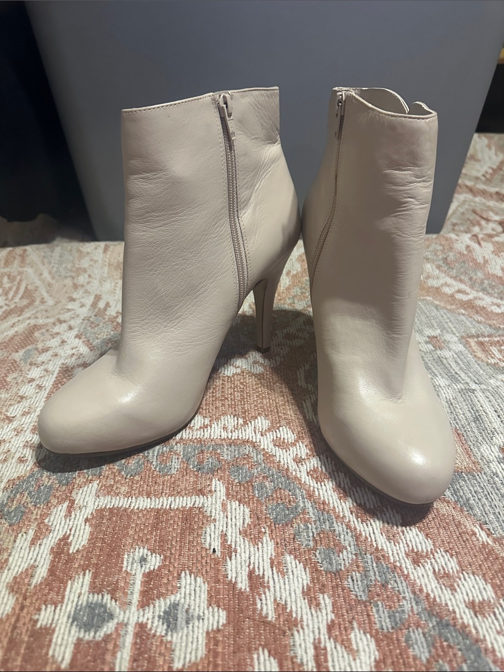 Nine West Cream Leather Ankle Booties with Side Zip